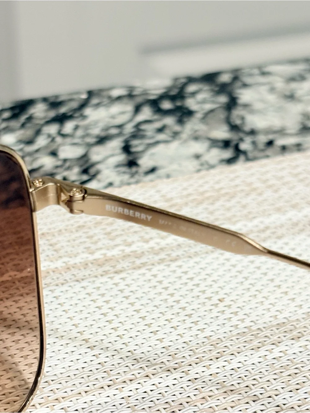 N/A stylish women’s